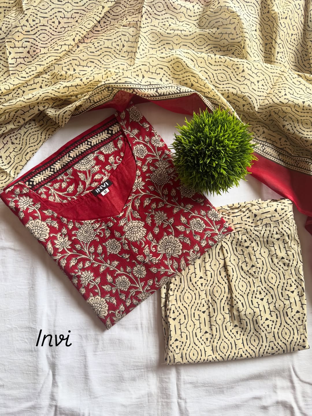 Scarlet Garden Cotton Salwar Suit Set-PI : ICS00082