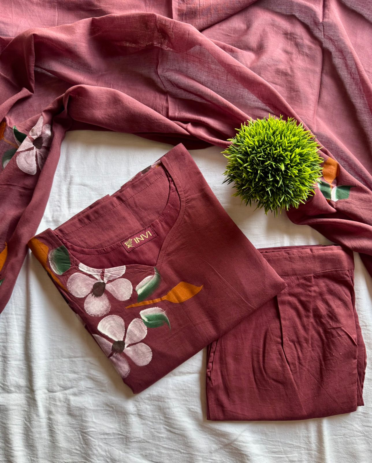 Burgundy Floral Comfort Set-PI : ICS00102
