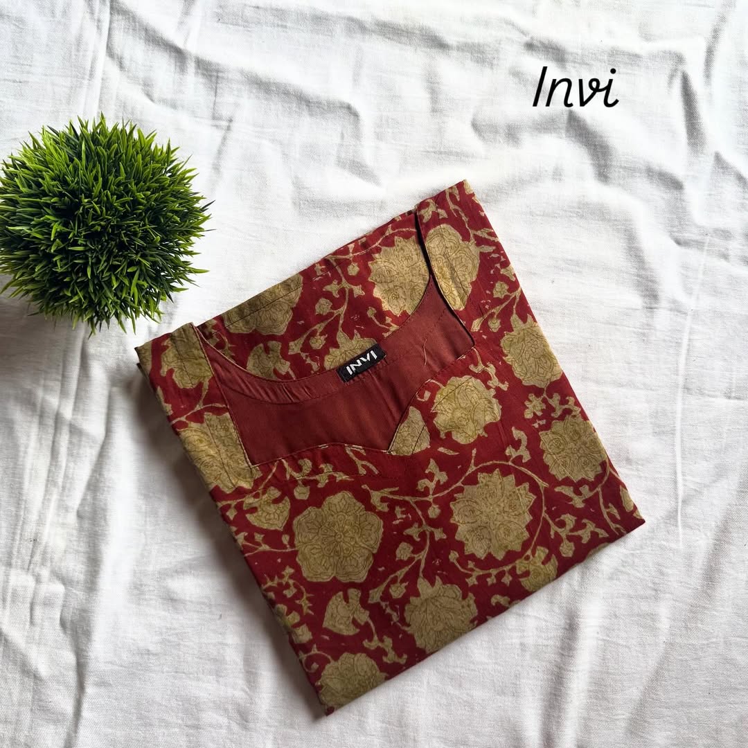 Maroon and Gold Floral Kalamkari Print Kurthi-PI : ICK00012