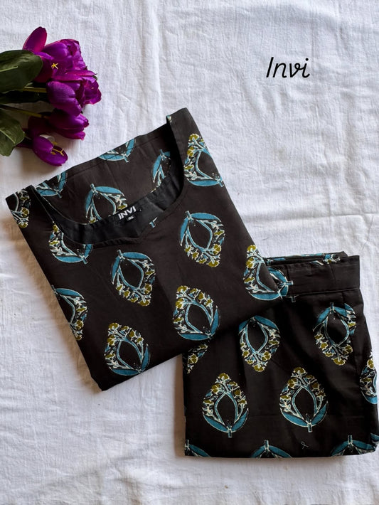 Black Abstract Leaf Cotton Co-Ord Set-PI : ICC00014