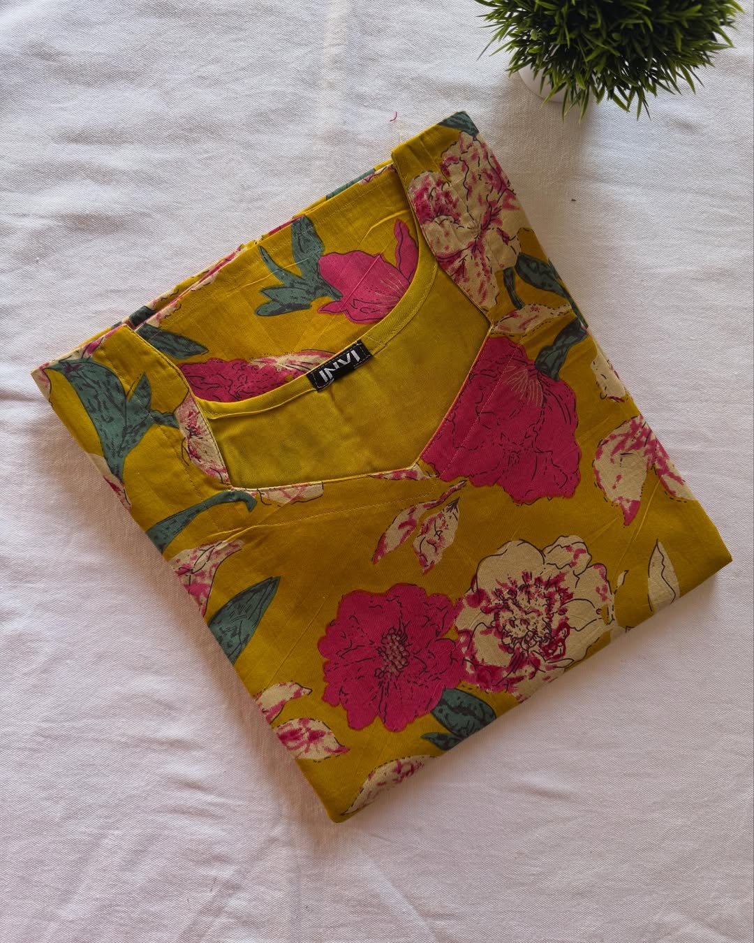 Mustard Yellow Bold Pink Floral & Leaf Print Kurthi-PI : ICK00053
