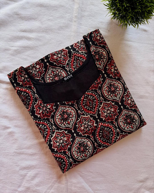 Black & Red Ornate Mandala Block Print Kurthi-PI : ICK00055