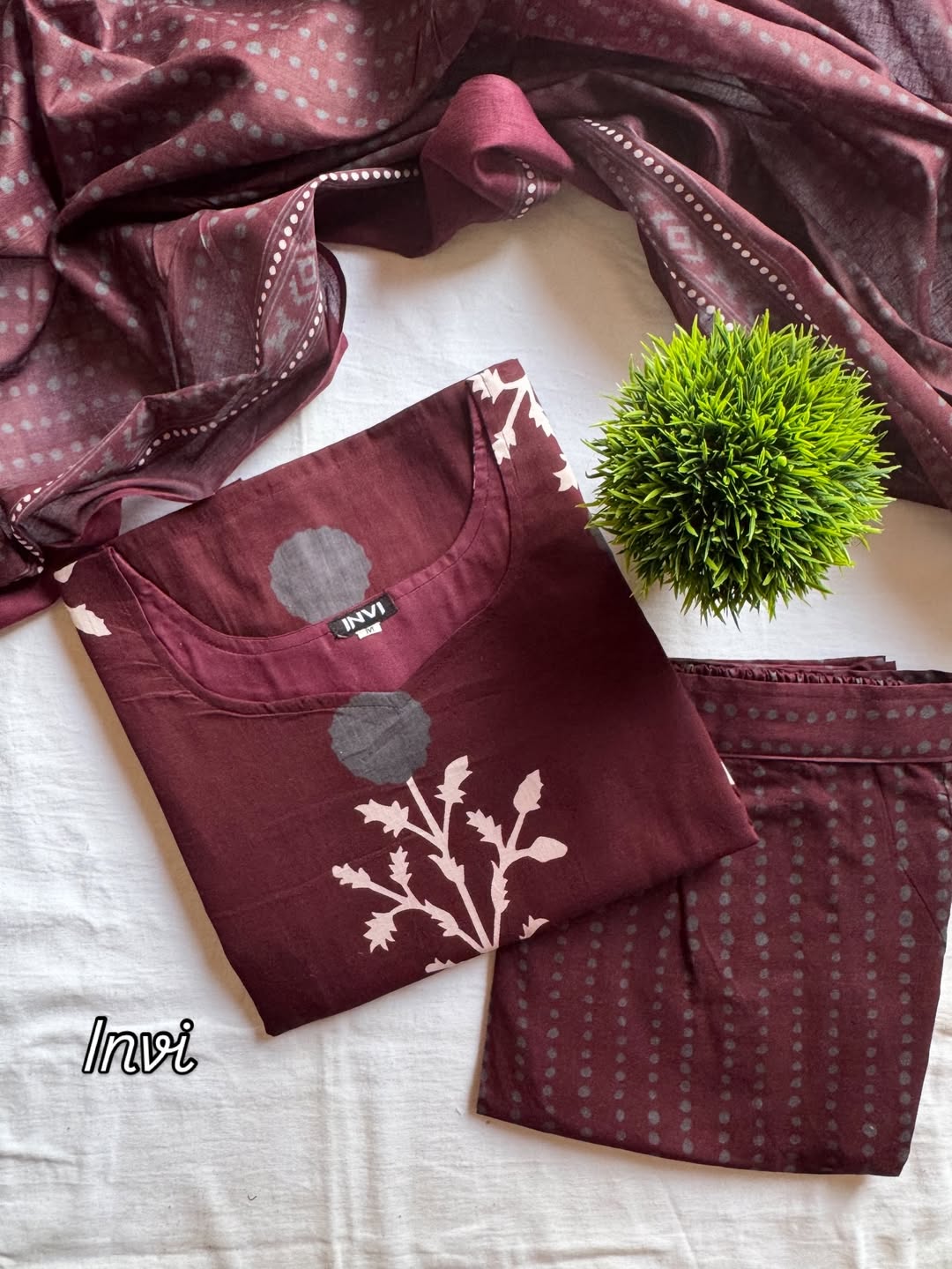 Wine Maroon Floral Motif Salwar Suit Set-PI : ICS00058