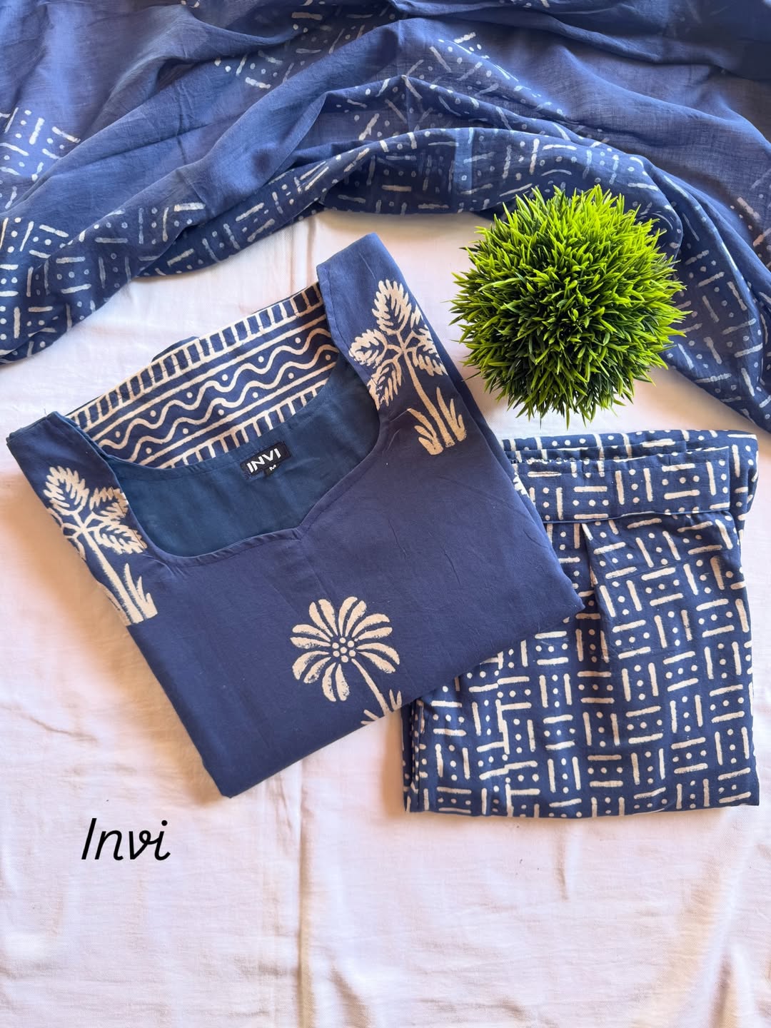 Traditional Blue Cotton Salwar Suit Set-PI : ICS00075