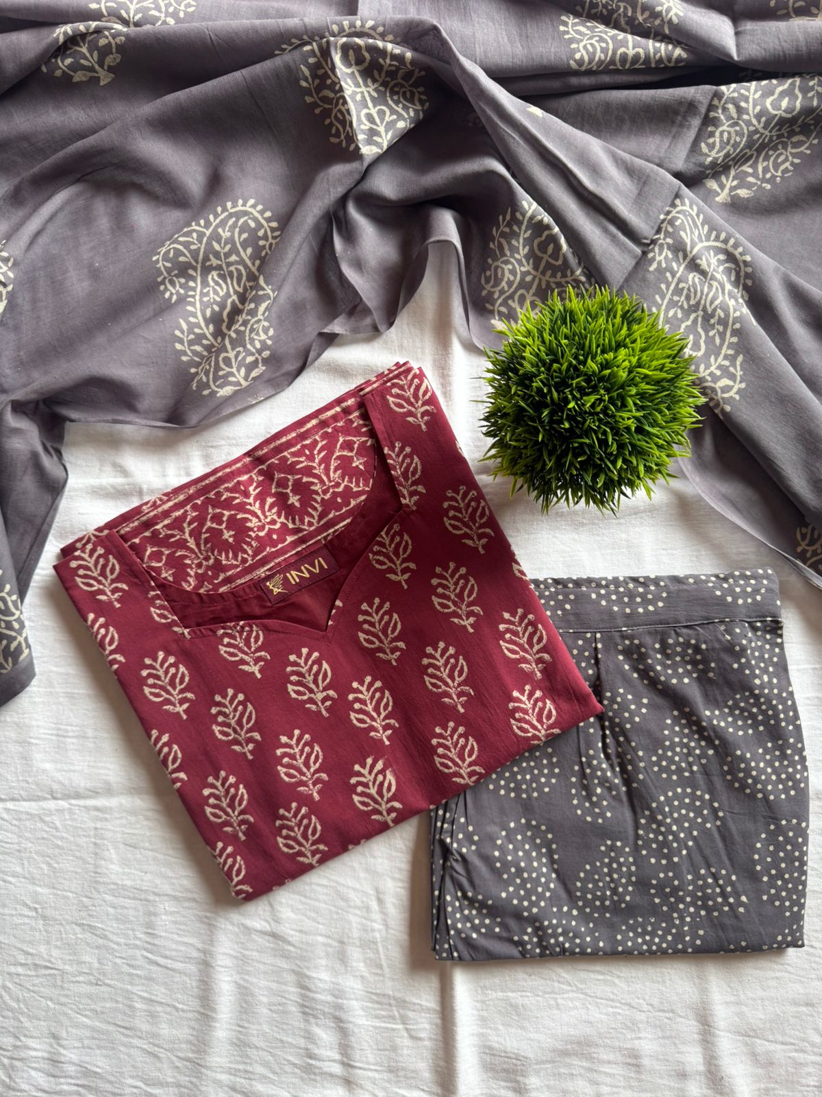 Wine Leaf Printed Set-PI : ICS00099