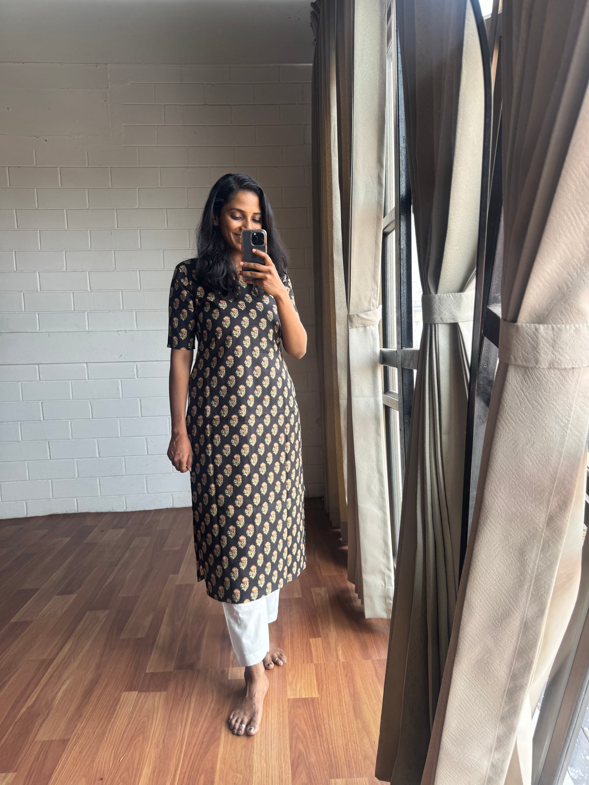 Ebony Floral Kurthi-PI : ICK00110