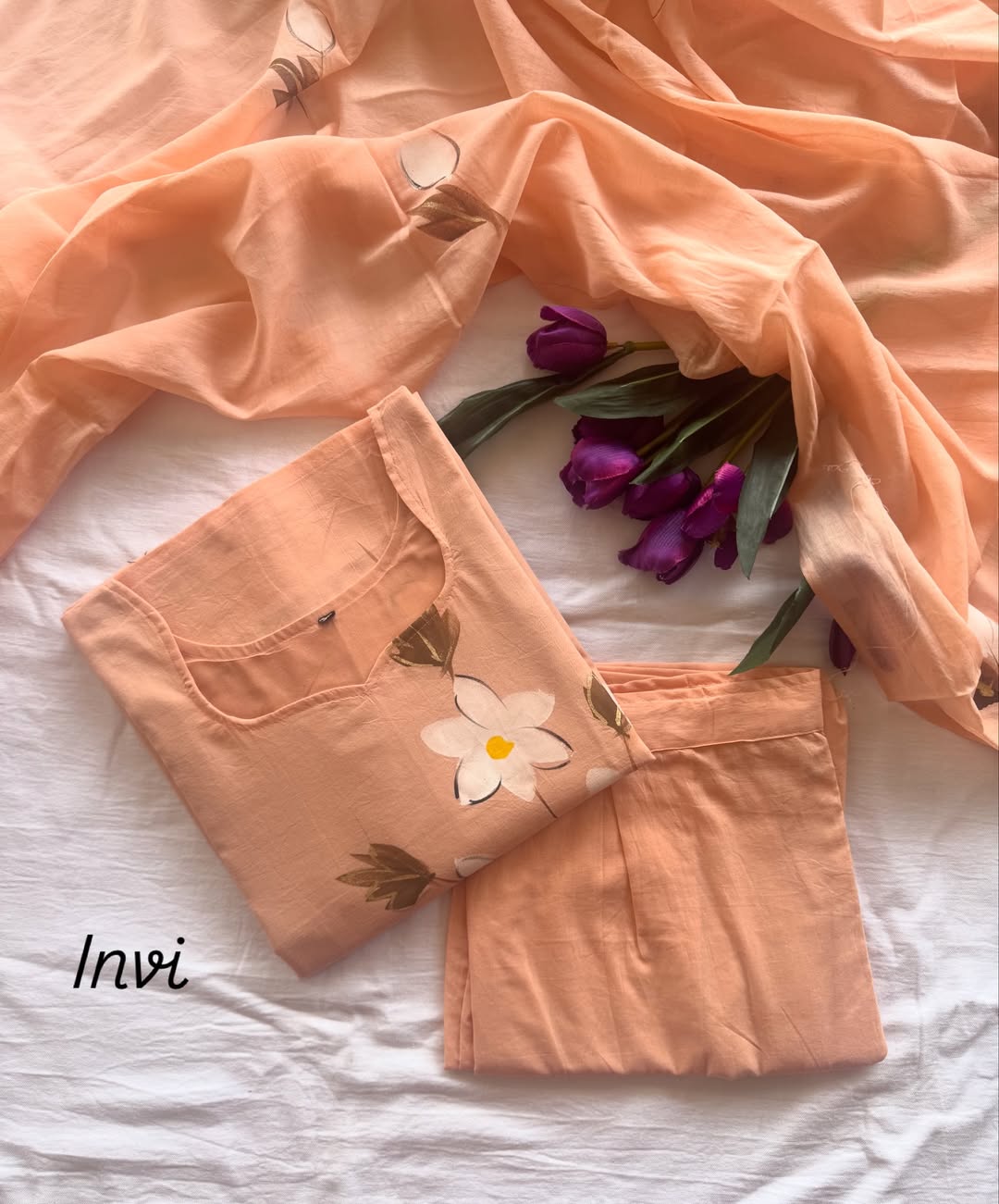 Peach Daisy Cotton Salwar Set-PI : ICS00089