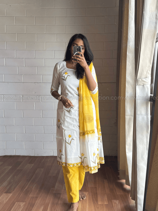 White & Yellow Floral Printed Cotton salwar Set-PI : ICS00166