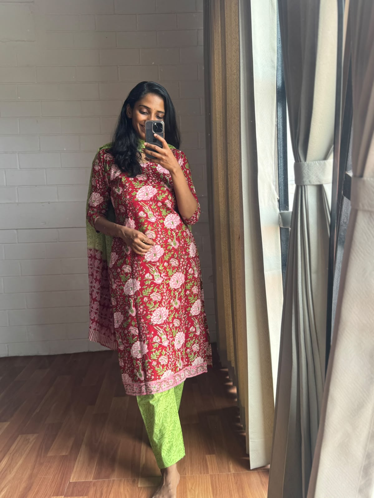 Roselle Bloom Salwar Set-PI : ICS00134
